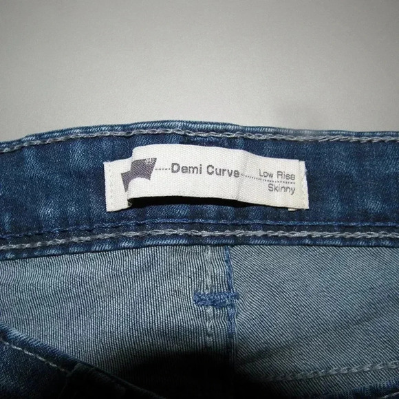 LEVI'S Demi Curve Low Rise Skinny Jeans Size 25 - Picture 5 of 6